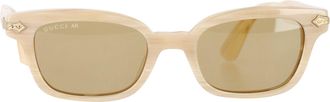 Gucci Gucci Vintage Titanium Hoorn Zonnebril in Cr&egrave;me Acetaat