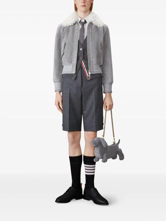 Thom Browne cropped pilotenjack met kraag van schapenvacht in su&egrave;de