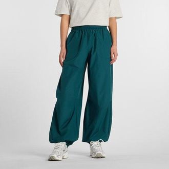 New Balance Donna Trackside Woven Pant in Verde, Politessuto, Taglia XL