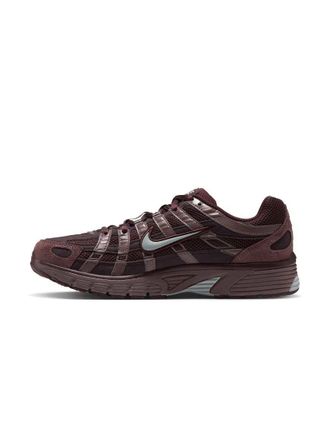 Nike P-6000 sneakers in bordeaux e blu-Rosso