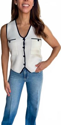 Suncoo Sleeveless Sweater Vest In White/black