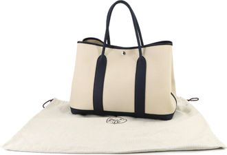 Herm&egrave;s Blue Indigo Toile Chevron Negonda Leather Handbag Tote Bag (Pre-Owned)