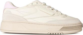 Reebok Club C LTD lichtroze sneakers