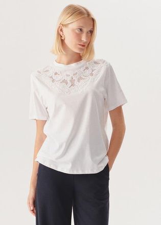 Exquise Teagan T-Shirt Embroidered in White at Nordstrom, Size Medium