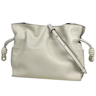 Loewe Flamenco White Leather Clutch Bag (Pre-Owned)
