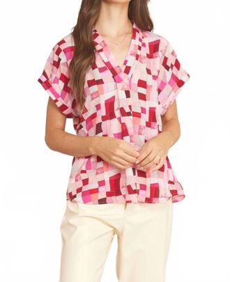 Entro V-Neck Short Sleeve Blouse In Berry Mix