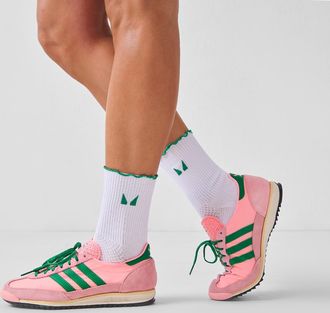 MyProtein Calcetines tobilleros con volante MP X Tatiana (paquete de 2 pares) - Rosa bonito/Verde palmera - UK 2-5