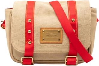 Louis Vuitton Pre-owned Cross Body Bags, female, Beige, Size: ONE SIZE Pre-owned Canvas Crossbody Bag