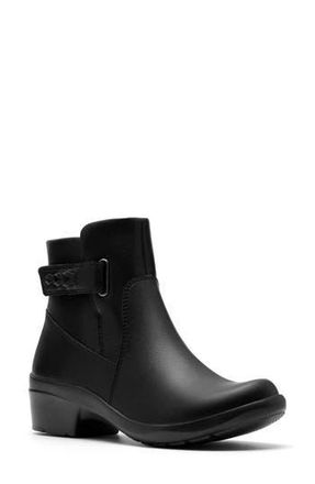 Clarks Angie Serena Ankle Boot in Black Leather at Nordstrom Rack, Size 6.5