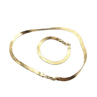 Givenchy Givenchy Gold-Plated Herringbone Chain Womens Bracelet (Pre-Owned)