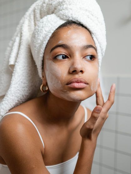 Warum hab ich trotz Feuchtigkeitscreme immer noch so trockene Haut?