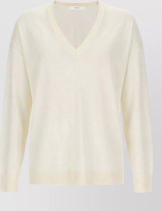 Co cashmere v-neck sweater