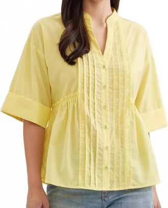 Entro Solid Cuffed Short Sleeve Top In Yellow