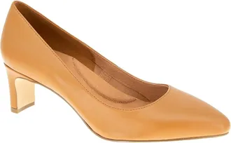 Andr&eacute; Assous Womens Wynne Sandals In Pecan