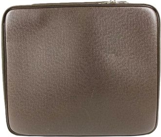 Louis Vuitton Brown Grizzly Taiga Leather Leather Handbag Tote Bag (Pre-Owned)