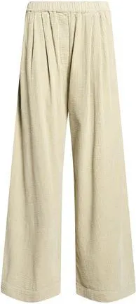 Christian Wijnants PARTES DE ABAJO - Pantalones en YOOX.COM