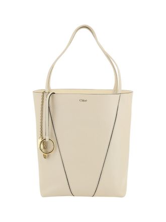 Chlo&eacute; Shoulder Bags