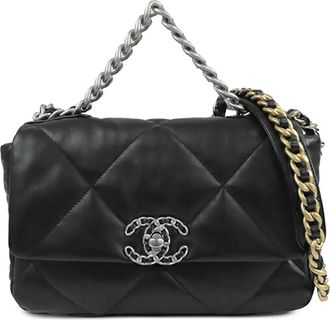 Chanel Borsa a tracolla media 19 in pelle di agnello con battente 2021-2025 - Nero