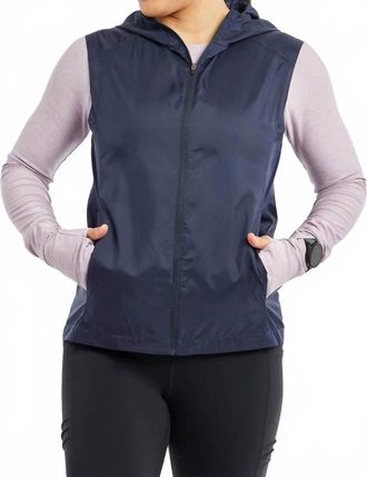 Oiselle Whirlwind Hooded Vest In Ink Blue