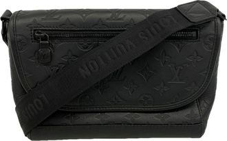 Louis Vuitton Black Shoulder Bag (Pre-Owned)