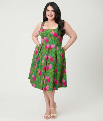 Unique Vintage Plus Size Square Neck Pleated Swing Dress in Green W/pink Floral at Nordstrom, Size 5X