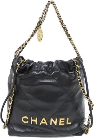 Chanel Leather Handbag (Pre-Owned)