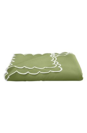 Matouk Savannah Gardens 120-Inch Tablecloth in Spring Green at Nordstrom, Size 108 In