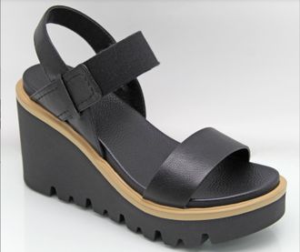 Mia Womens Ciji Wedge Sandal In Black