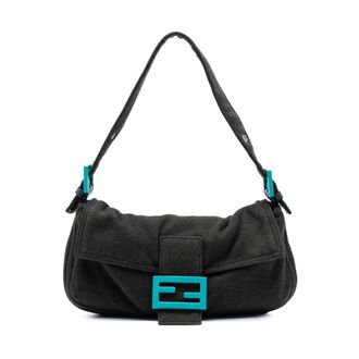 Fendi Pre-owned Shoulder Bags, female, Green, Size: ONE SIZE Pre-owned Stylish Shoulder Bag