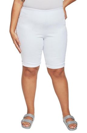 Lyss&eacute; ntials Stretch Denim Boyfriend Shorts in White at Nordstrom, Size X-Large