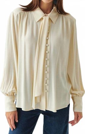 Exquise Harlee Collar Long Sleeve Shirt In Ecru