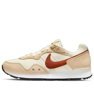 Nike (WMNS) Nike Venture Runner Wide Coconut Milk DM8454-105