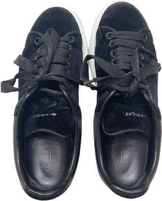 Alexander McQueen Black velvet Larry Oversize trainers Size 39.5