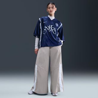 Nike Womens Nike Sportswear Wide-Leg Woven Pants in Grey | IH8508-011