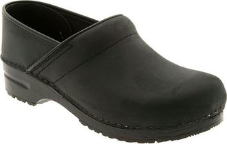 Dansko Professional Oiled Leather Clog in Black Oiled at Nordstrom, Size 10.5-11Us