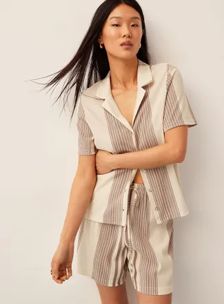 Icone Womens Piqu&eacute; knit notched collar boxy-fit blouse