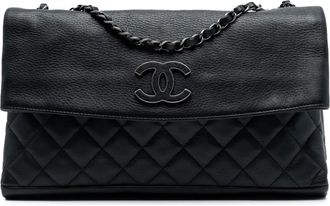 Chanel 2014-2015 CC Quilted Calfskin Hamptons Foldover Flap shoulder bag - Nero