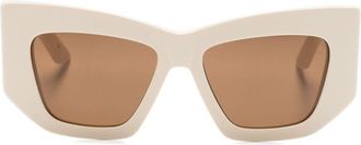 Alexander McQueen Eyewear butterfly-frame sunglasses - women - Acetate - 53 - Neutrals