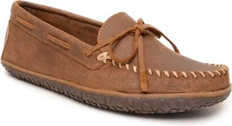 Minnetonka slip on deals