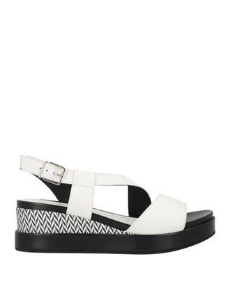 Tr&egrave;s Jolie FOOTWEAR - Sandals on YOOX.COM
