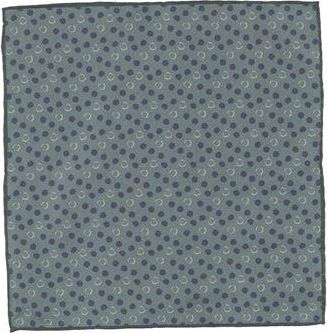 Brunello Cucinelli ACCESSORI - Sciarpe su YOOX.COM