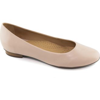 Marc Joseph New York Ferris Flat in Nude Kid Napa at Nordstrom Rack, Size 7