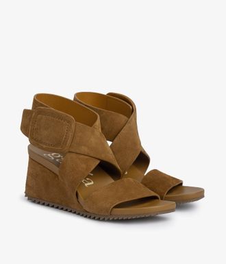 Pedro Garcia Brown suede wedge with ankle strap | Cande | Autumm - Winter 25 | PEDRO GARCIA