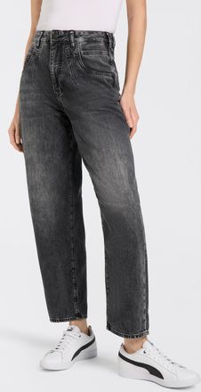 Herrlicher 5-Pocket-Jeans »Brooke Denim Black« mit Abnähern, in 7/8-Länge