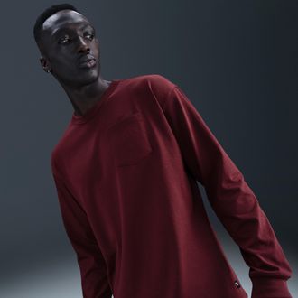 Nike Mens Nike Sportswear Premium Essentials Long-Sleeve Pocket T-Shirt in Red | DR7929-619