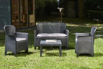 Dmora Sal&oacute;n De Jard&iacute;n Dlinett, Conjunto De Jard&iacute;n Con 2 Sillones, 1 Sof&aacute; Y 1 Mesa De Centro, Zona De Estar Efecto Rat&aacute;n Con Cojines, 100% Made In Italy, Ant