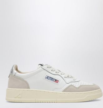Autry Medalist Low sneakers in white leather and suede with silver details