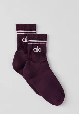 Alo | Half-Crew Throwback Socks in Rich Bordeaux/White, Size: Medium