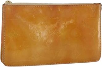 Louis Vuitton Pre-owned Clutches, female, Beige, Size: ONE SIZE Pre-owned Patent Leather Accessory Pouch