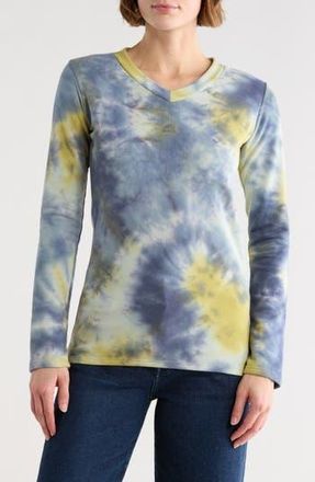 Go Couture Tie Dye V-Neck Sweater in Blue Splash at Nordstrom Rack, Size X-Large